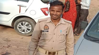 Home guard killed collision with foreign tourists car in Agra