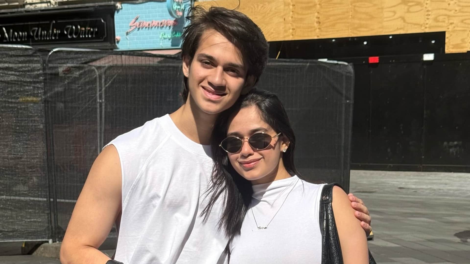 जन्नत जुैबर और अयान