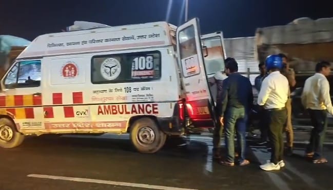 Agra: Accident on Agra-Etawah highway, young man dies in accident