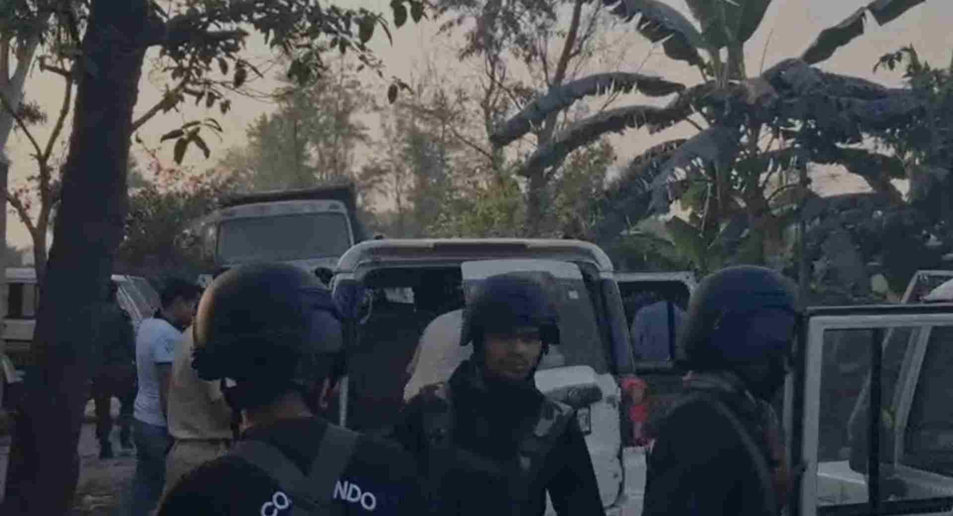 मौके पर मौजूद पुलिस