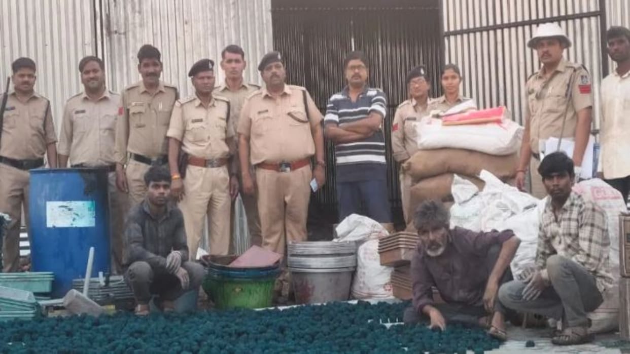 Dewas News: Police Bust Two Illegal Firecracker Factories in Forest Area, Explosives Worth ₹25 Lakh Seized