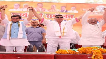 MP Jai Prakash and Naresh Agarwal is narrowing in Hardoi