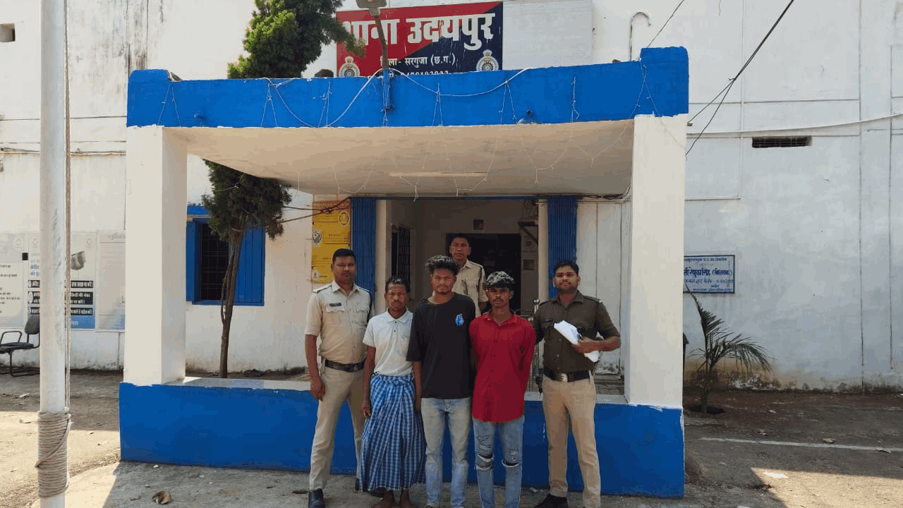 पुलिस की गिरफ्त में आरोपी