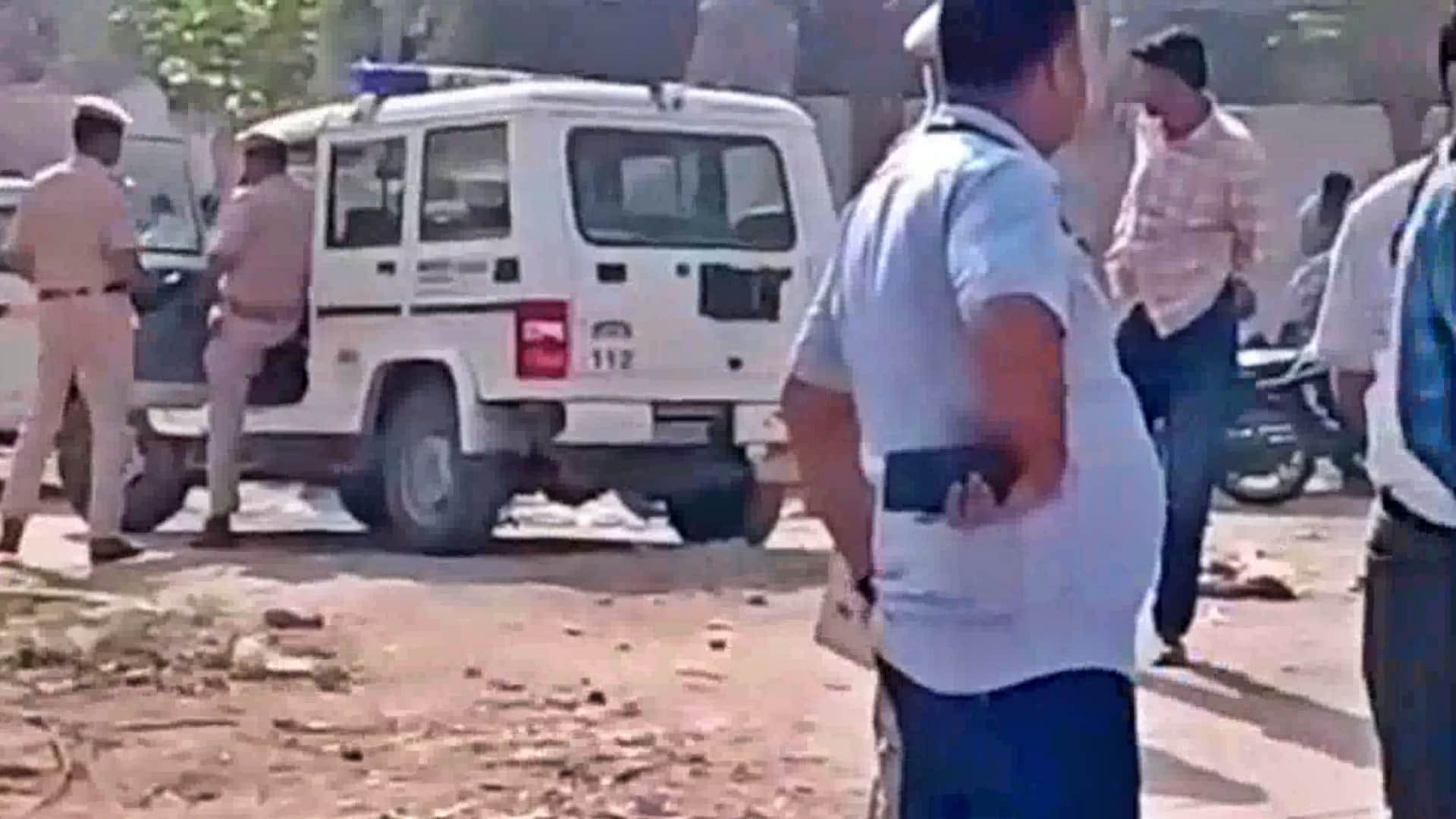 शादी समारोह में युवक की चाकू मारकर हत्या, जांच में जुटी पुलिस