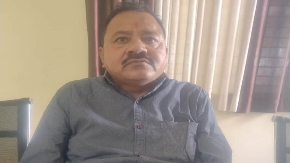 स्वार में गिरफ्तार दरोगा