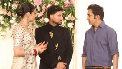 Grand Reception in Lucknow: Cricketer Kuldeep Arrives in a Vintage Car with Bride Vanshika; Coach Gautam Gambh