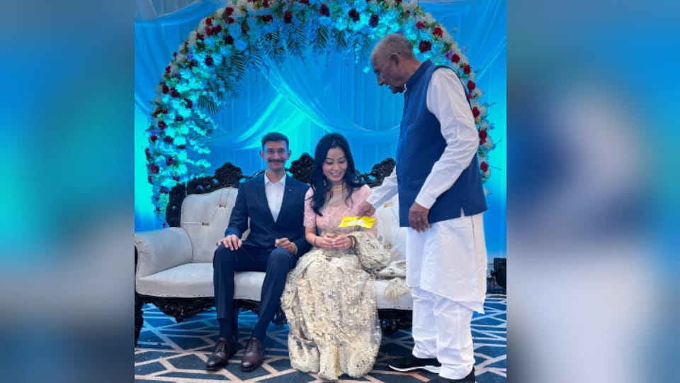 Muzaffarnagar:  IPS Officer Ramnik Tyagi Marries Nagaland’s Lika Achumi