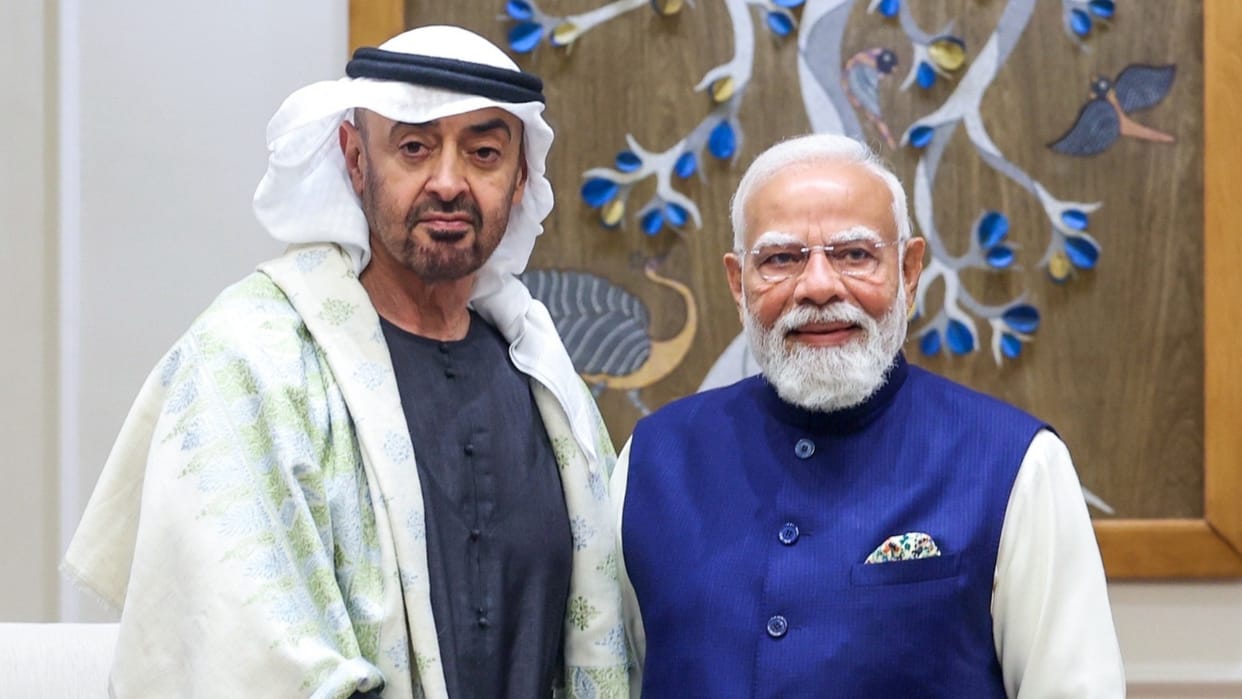 pm Narendra modi speaks to UAE President Al Nahyan discusses current situation in west asia
