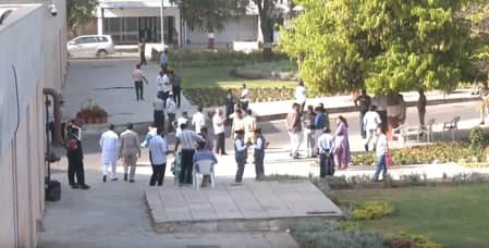 गुजरात विधानसभा को बम से उड़ाने की धमकी