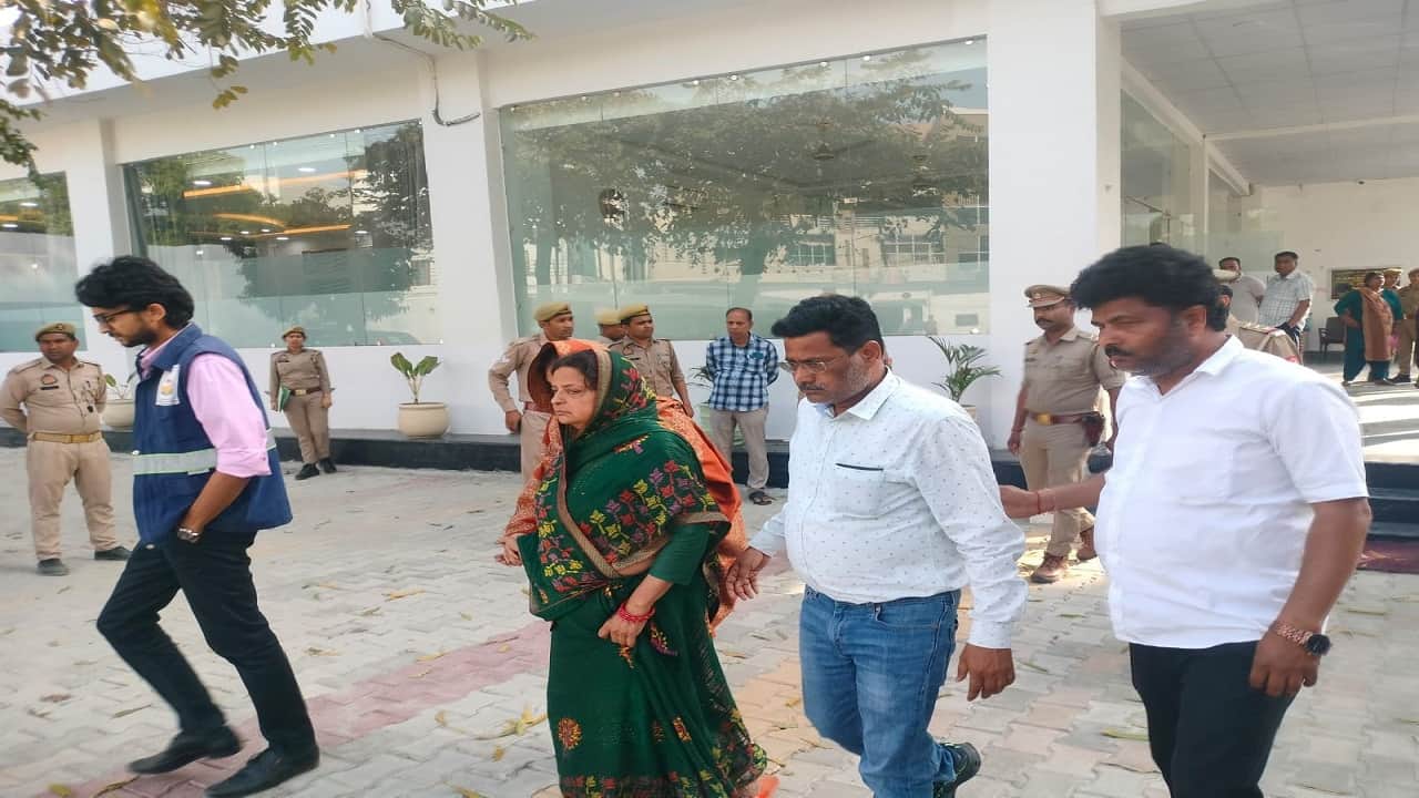 Badaun double murder Uncle says cm Yogi-ji order a CBI inquiry or just kill me Give him death like Vikas Dubey