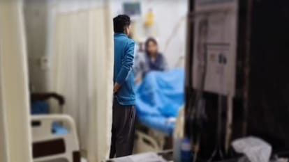 कुरुक्षेत्र में गांव यारा में हादसा:घर में गैस सिलिंडर फटने से लगी आग,  परिवार के आठ लोग झुलसे - Kurukshetra Yara Village Fire Erupts After Gas  Cylinder Explodes In Home Eight Suffer