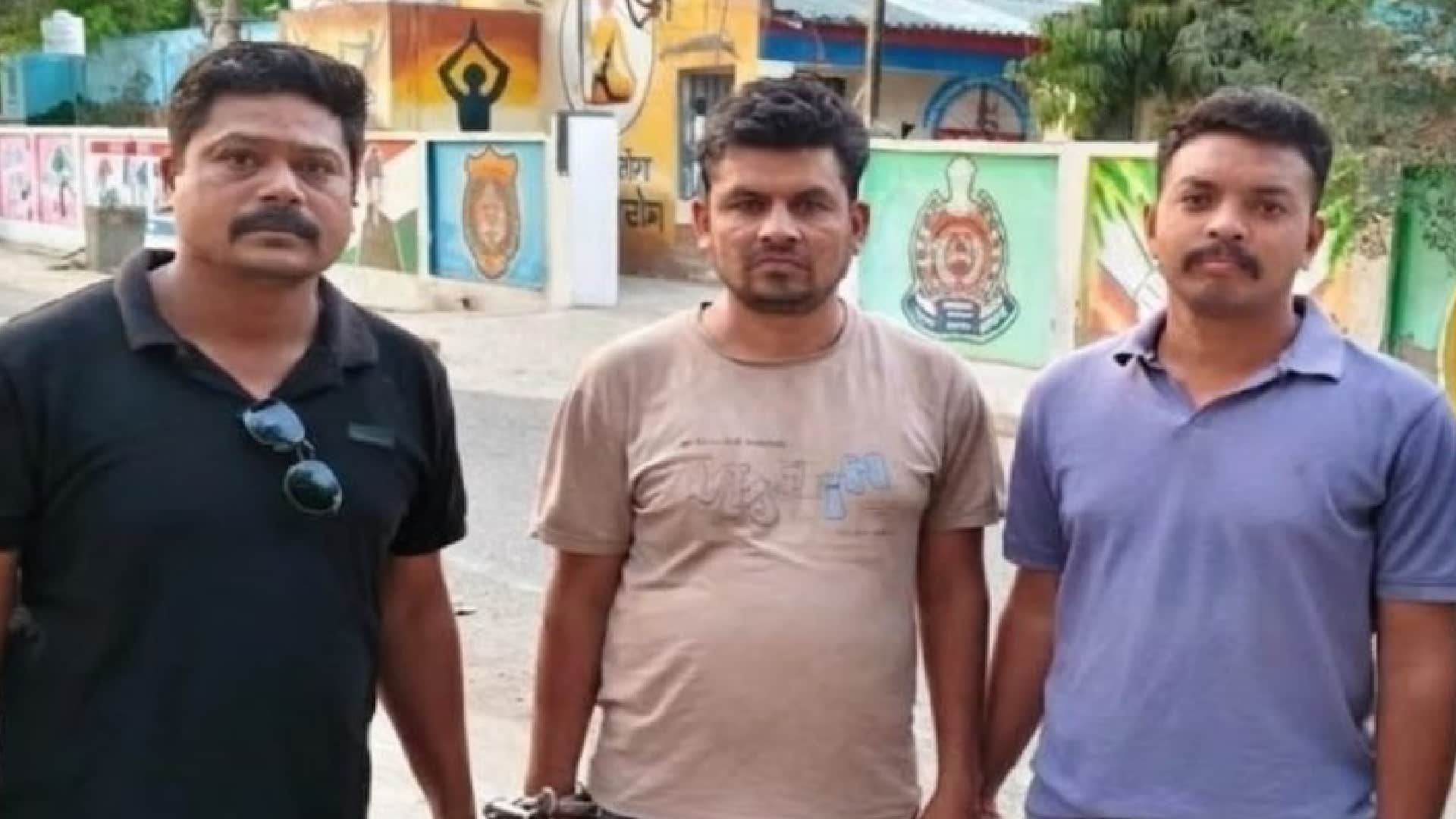 पुलिस के गिरफ्त में आरोपी