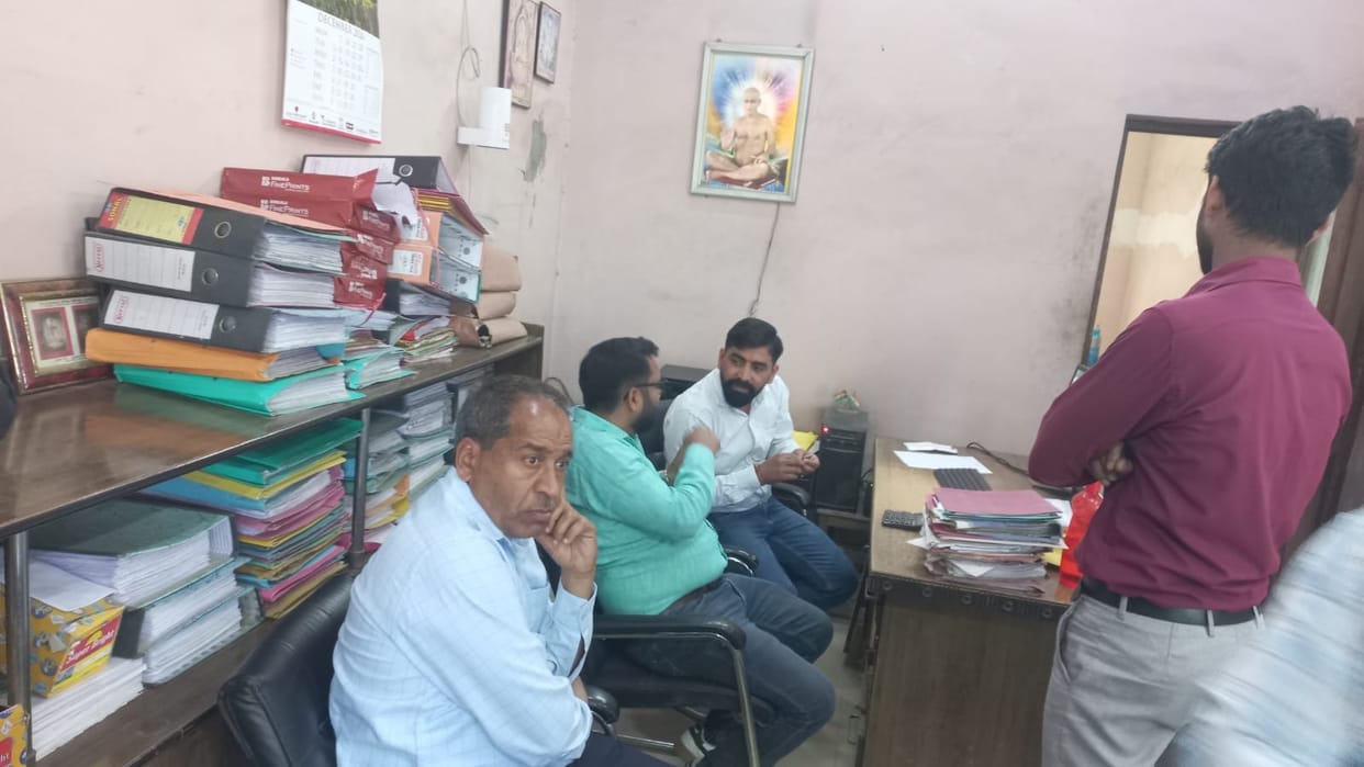 Meerut: GST raid at Navla Ispat factory in Sardhana, documents seized