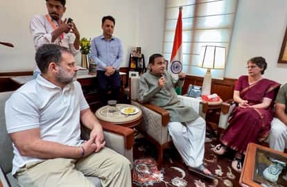 Rahul Gandhi and Priyanka Gandhi Meet Nitin Gadkari What Was Discussed News In Hindi