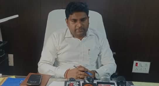 सुनील पुष्कर, जिला पूर्ति अधिकारी, फतेहपुर)