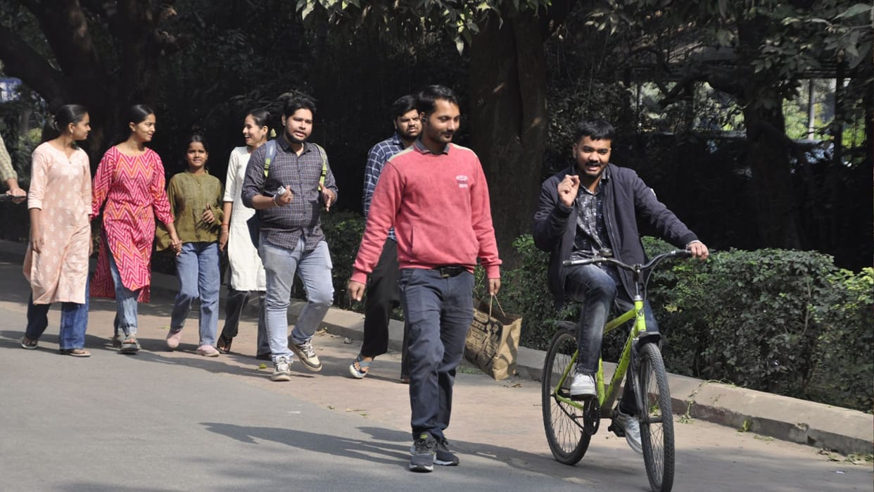 Students will be able to get degrees by paying fees in the colleges of Kashi Vidyapeeth.