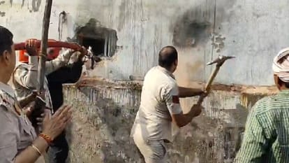 A massive fire has broken out in Delhi's Sadh Nagar.