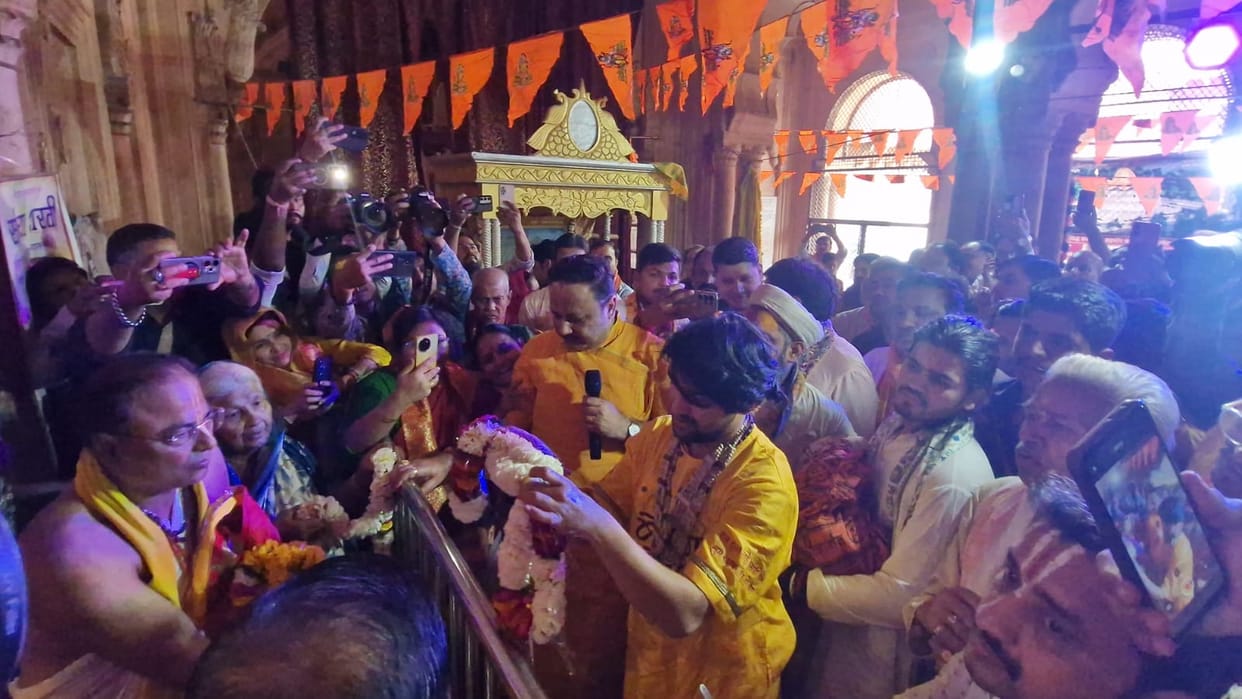 Dhirendra Shastri Visits Vrindavan Calls for Sanatan Unity on New Year
