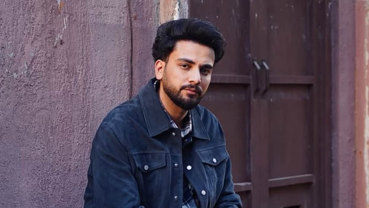 Elvish Yadav Shares An Emotional Post Before His Bollywood Debut With Malamaal Weekly 2