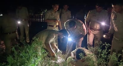 Kanpur Rail Route Blast Suspected Cylinder Thrown from Mahabodhi Express These Items Recovered from a Bag