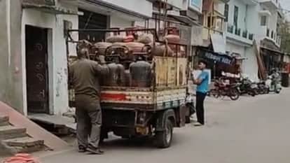 Black Marketing of LPG Cylinders in Homes and Shops in Bareilly