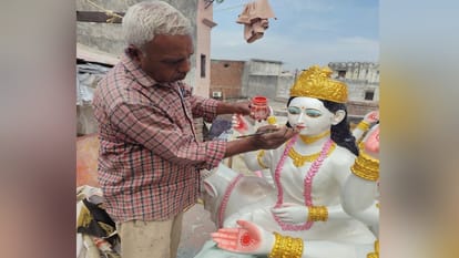 First day of Navratri: Wear yellow clothes to get blessings of Goddess Shailputri