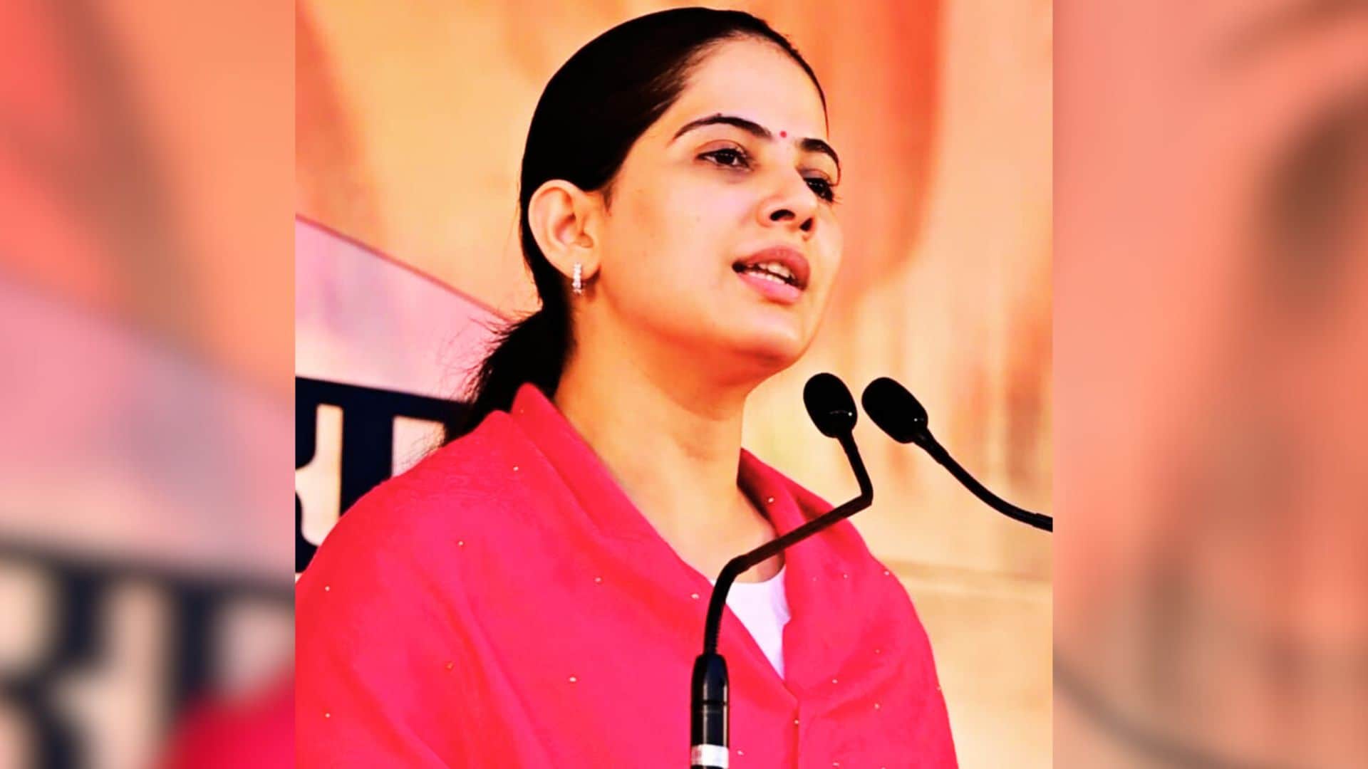 प्रसिद्ध कथावाचक एवं मोटिवेशनल स्पीकर जया किशोरी।