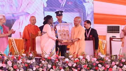 Ayodhya: President Droupadi Murmu Performs Aarti of Ram Lalla; 'Shri Ram Yantra' Installed — See Photos
