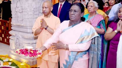 Ayodhya: President Droupadi Murmu Performs Aarti of Ram Lalla; 'Shri Ram Yantra' Installed — See Photos