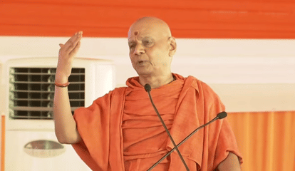 Ayodhya: Krishna Mohan takes over temple management, Govind Dev says Champat himself submitted his resignation