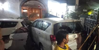 Dehradun Accident Uncontrolled car collides with multiple vehicles crashes through wall and enters house