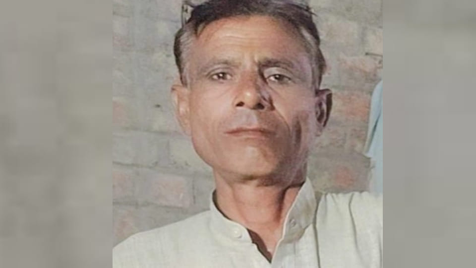 Kannauj: Farmer Commits Suicide by Hanging Himself in Field After Potato Prices Crash