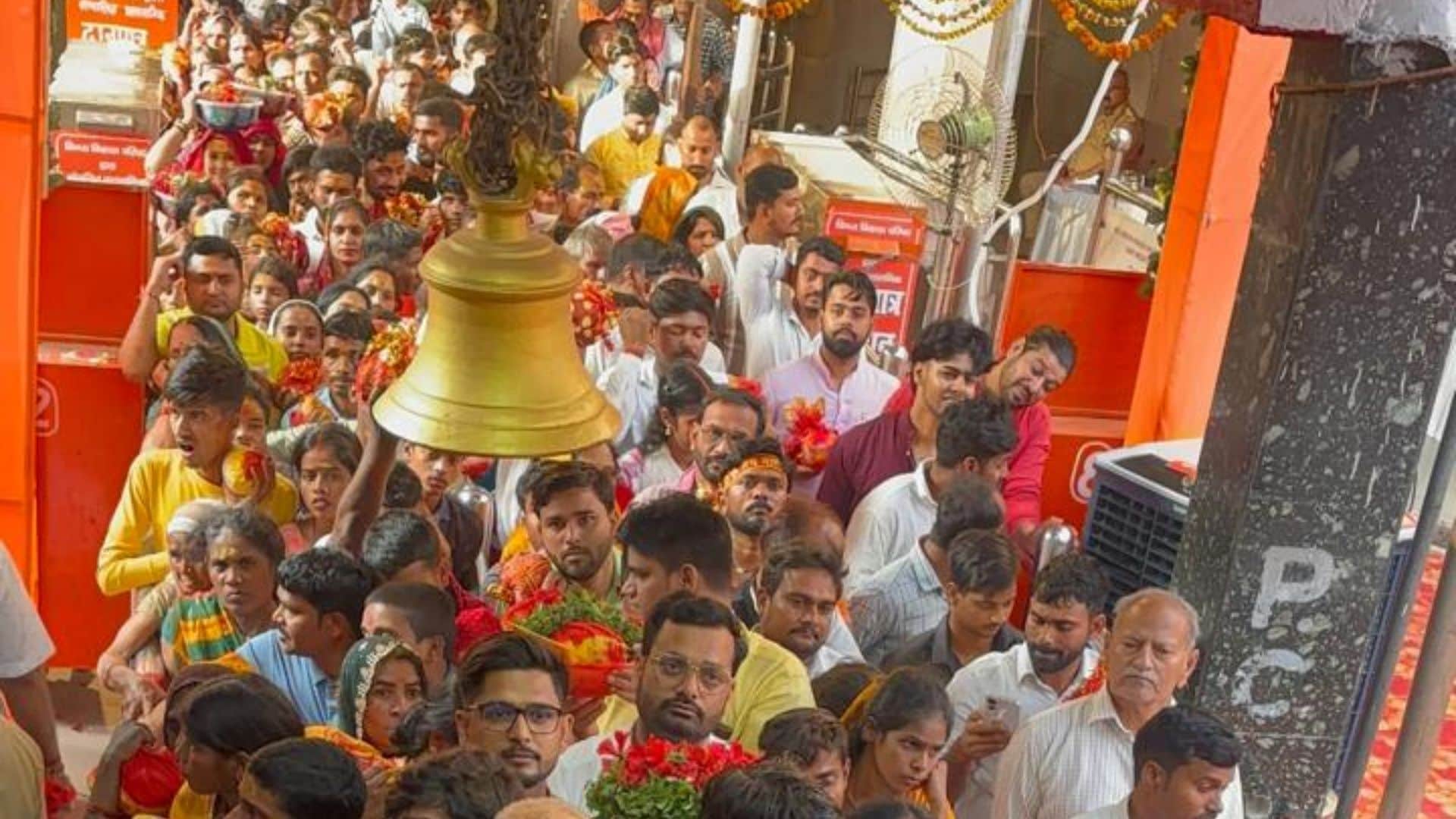 Chaitra Navratri 2026 Crowds of devotees gather at Vindhyachal Dham for darshan on first day of Navratri in mi