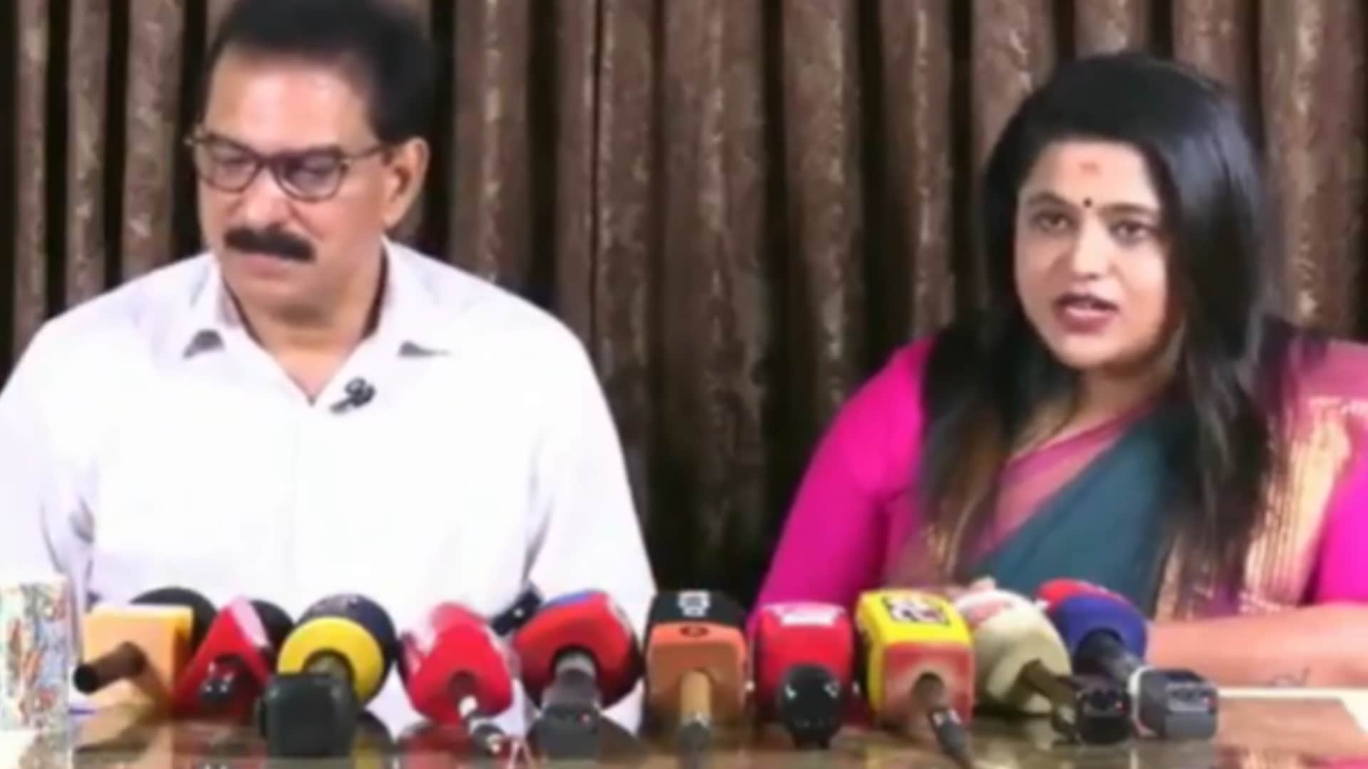 वीना नायर  (फाइल)