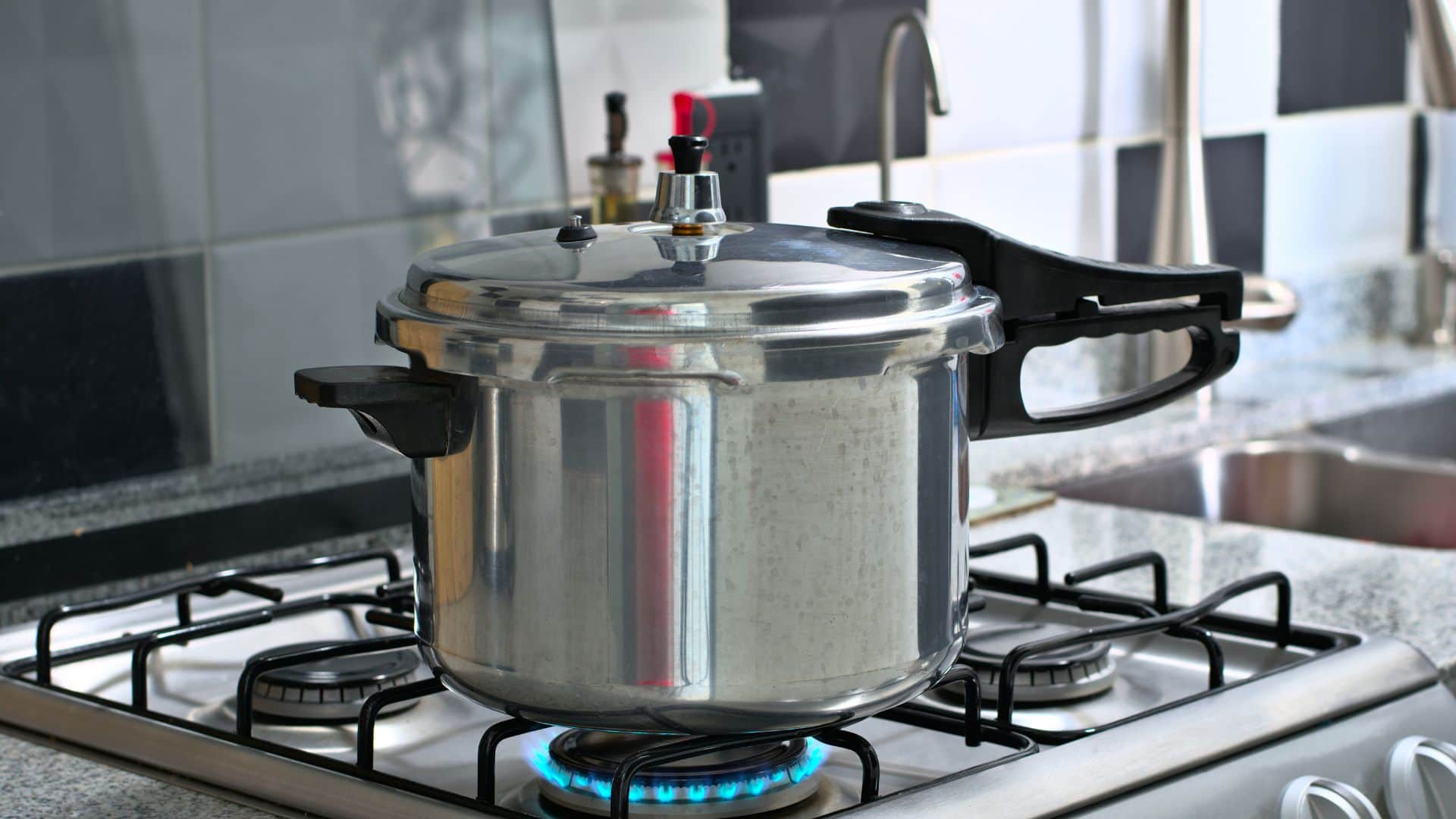 How to Fix Loose Pressure Cooker Gasket at Home: 3 Simple Kitchen Hacks know in hindi