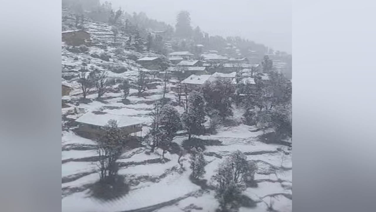 Himachal Weather: Heavy Rain and Snowfall, avalanche in lahul; 100 Roads, Including Three National Highways