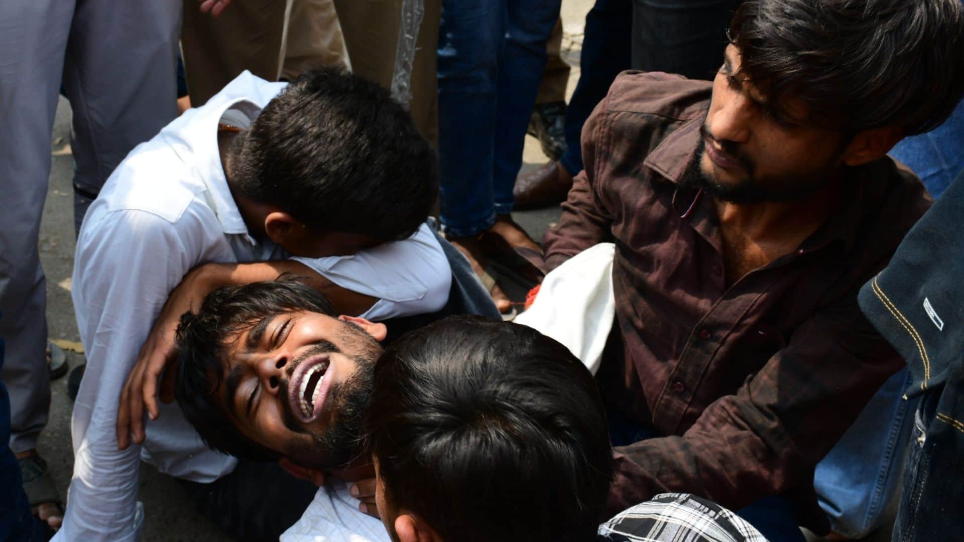 UP College Murder Case Manjeet Hiding in Lawyer Chamber at Courthouse Had Purchased Pistol from Bhadohi