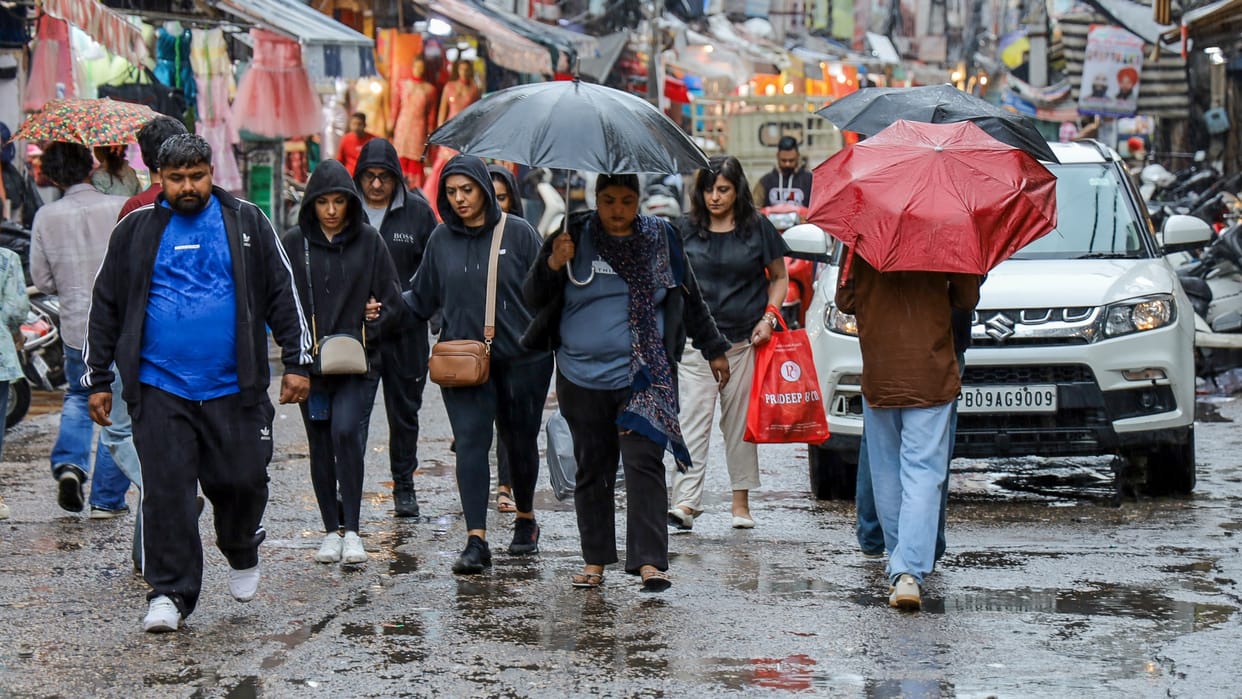 india Weather Updates western disturbance rain snowfall UP punjab haryana forecast IMD Alert