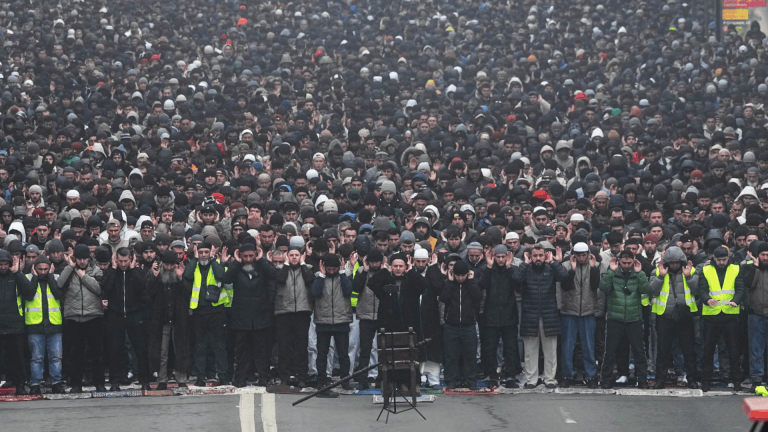 Eid Ul Fitr 2026 Celebration Images Worldwide Eid Photos From Bosnia Gaza Russia