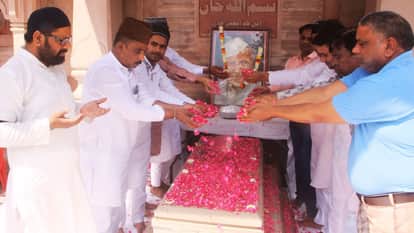 भारतरत्न शहनाई वादक उस्ताद बिस्मिल्लाह खां को दी श्रद्धांजलि।