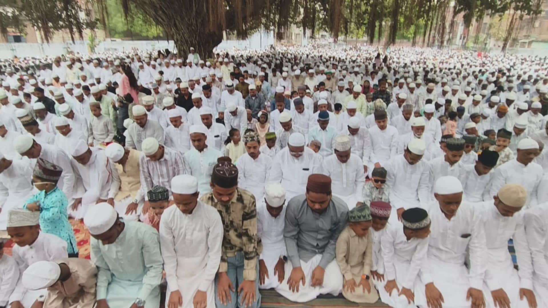 Eid Ul Fitr-2026 Celebration in Varanasi with Eid prayers at Eidgahs and mosques