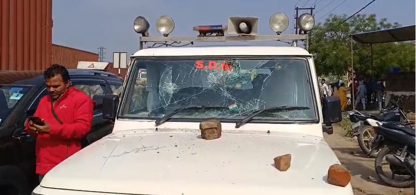 Massive Protest After Baba Chandrashekhar’s Death Delhi-Agra Highway  Blocked