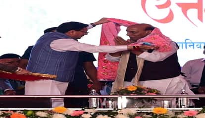 Rajnath put on the protective shield by making Dhami from Dhaakad to Dhurandhar