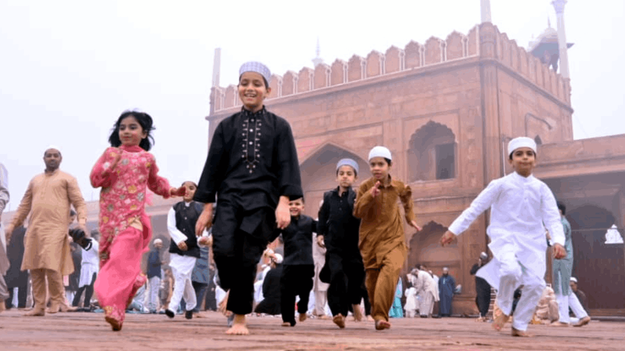 eid 2026 today Namaz offered at Delhi Jama Masjid with others See Photos