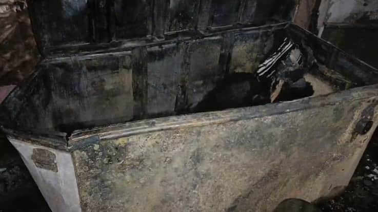 Fire breaks out in house in Khurja following cylinder explosion losses worth lakhs incurred