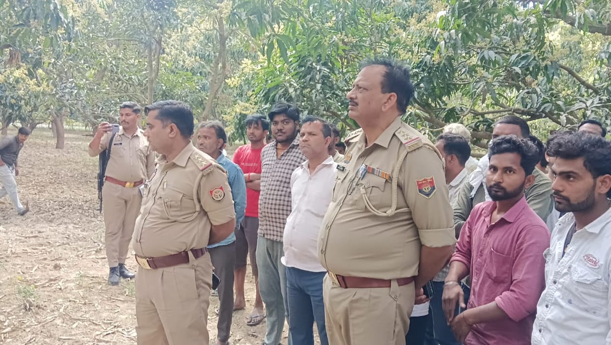 Farrukhabad Youths Body Found Hanging from a Tree in an Orchard; Police Working on Identification