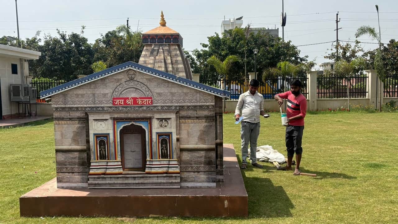 रामायण वाटिका में बन रही केदारनाथ मंदिर की प्रतिकृति