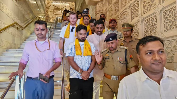 UP: रामलला के दरबार पहुंची 'लखनऊ सुपर जायंट्स' की 20 सदस्यीय टीम, कप्तान ऋषभ पंत ने विधिवत पूजा-अर्चना की