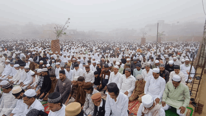eid 2026 today Namaz offered at Delhi Jama Masjid with others  See Photos