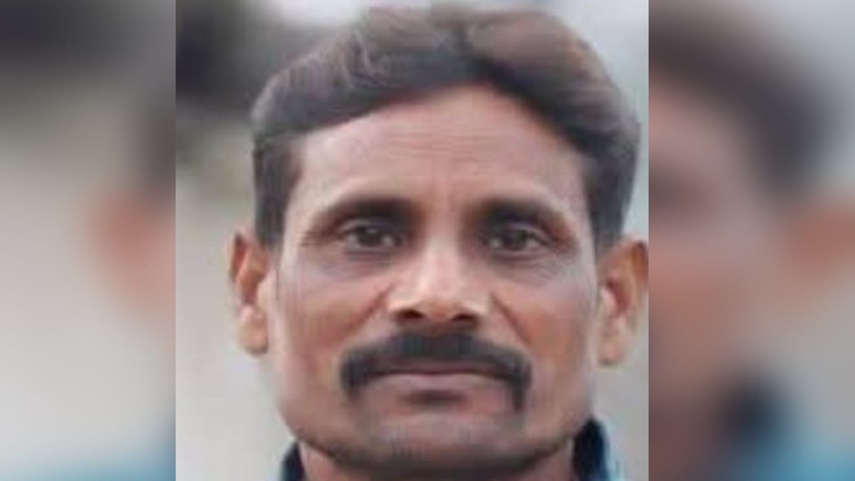 Man Dead Body Found in Roadside Ditch in Shahjahanpur
